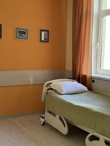 komfort-06-lizhko-bilya-vikna